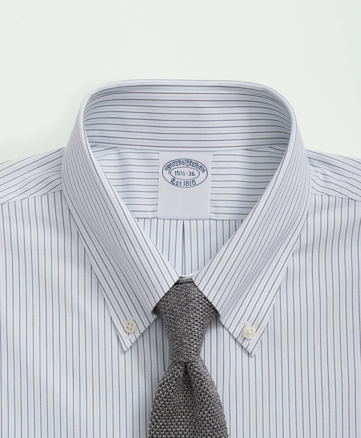 Stretch Regent Regular-Fit Supima Cotton Non-Iron Poplin Button Down Collar, Alternate Stripe Dress Shirt